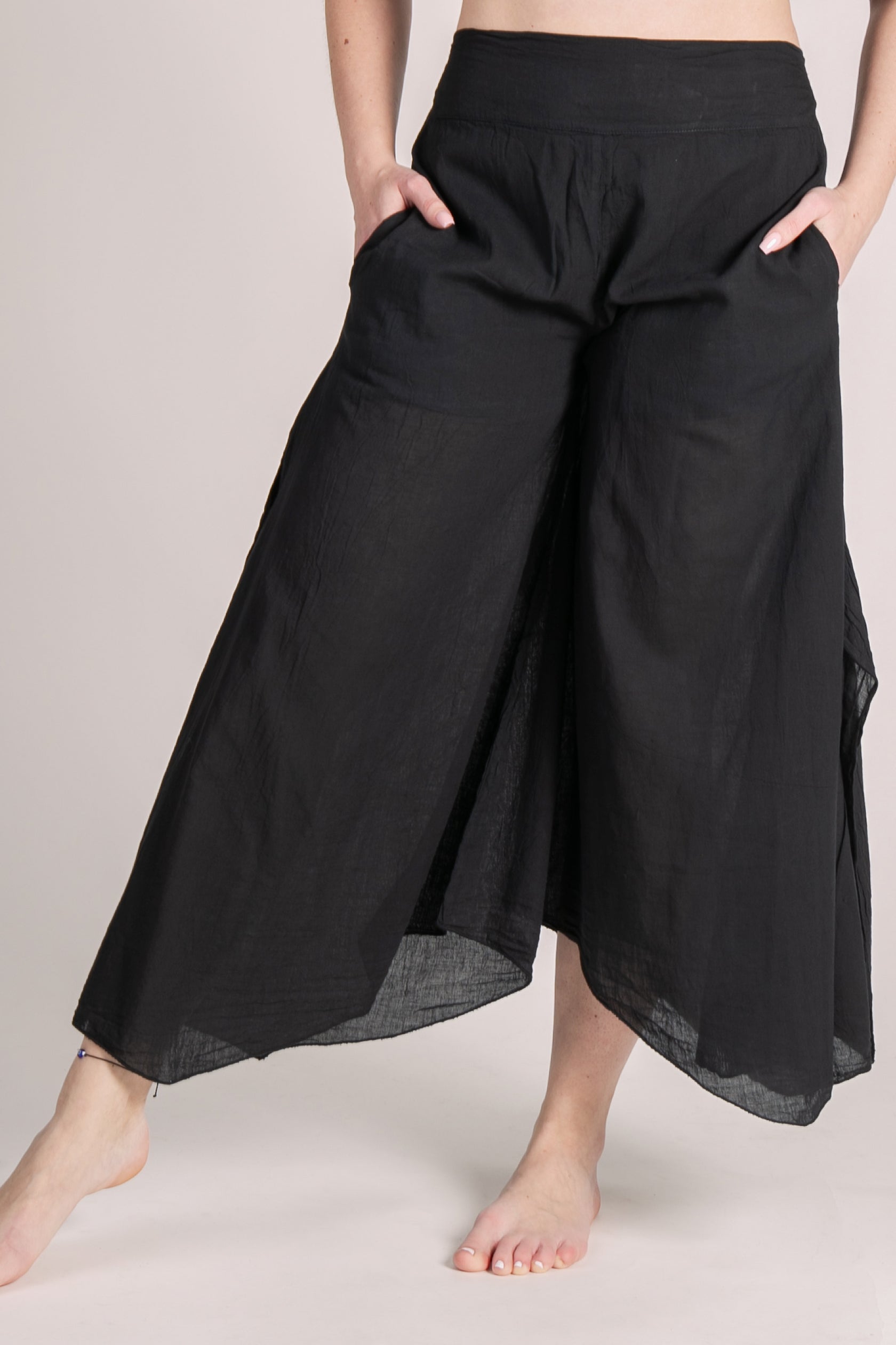 Breeze Black Cotton Artisan Palatsihousut