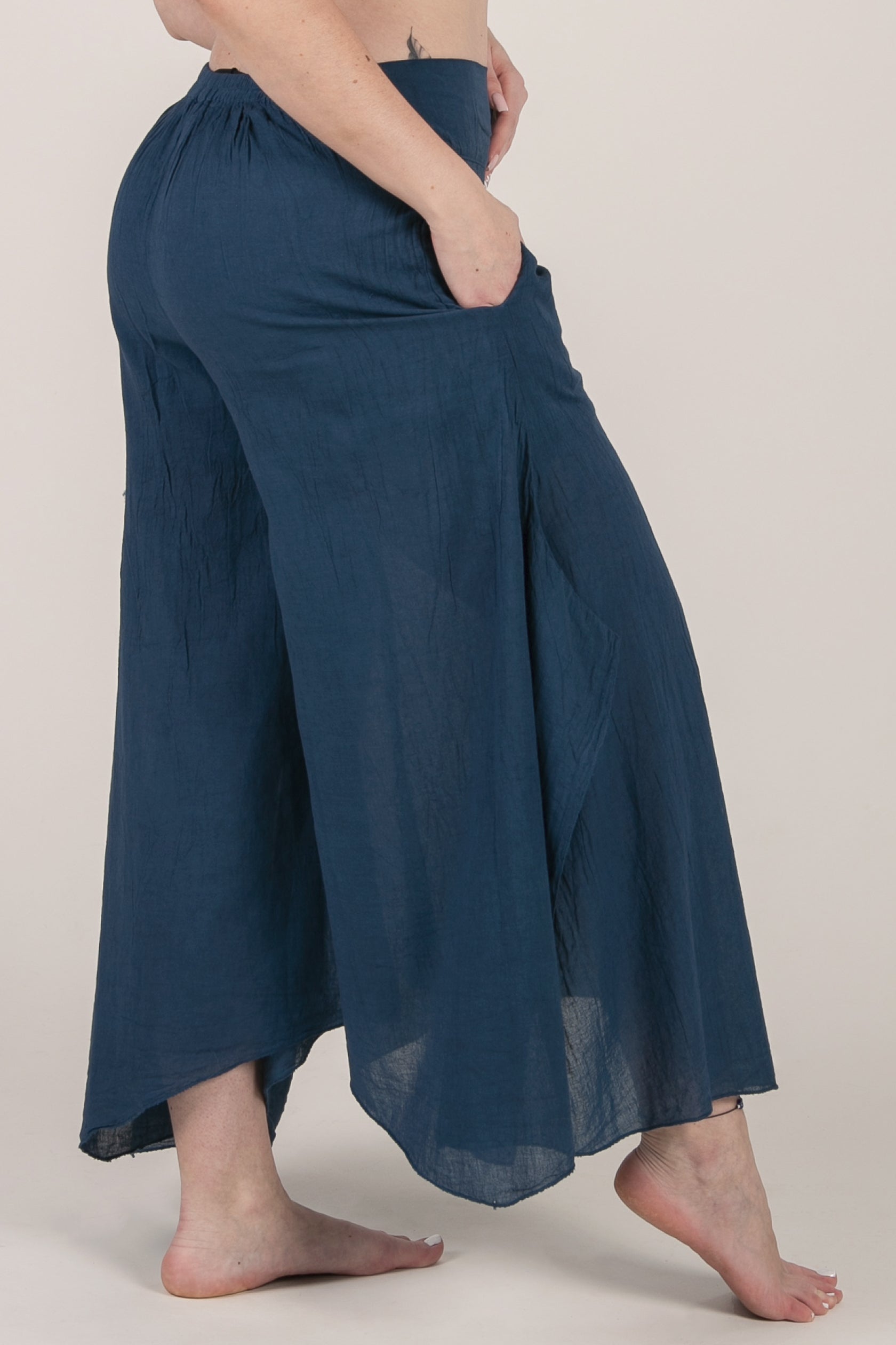 Breeze Navy Cotton Artisan Palatsihousut