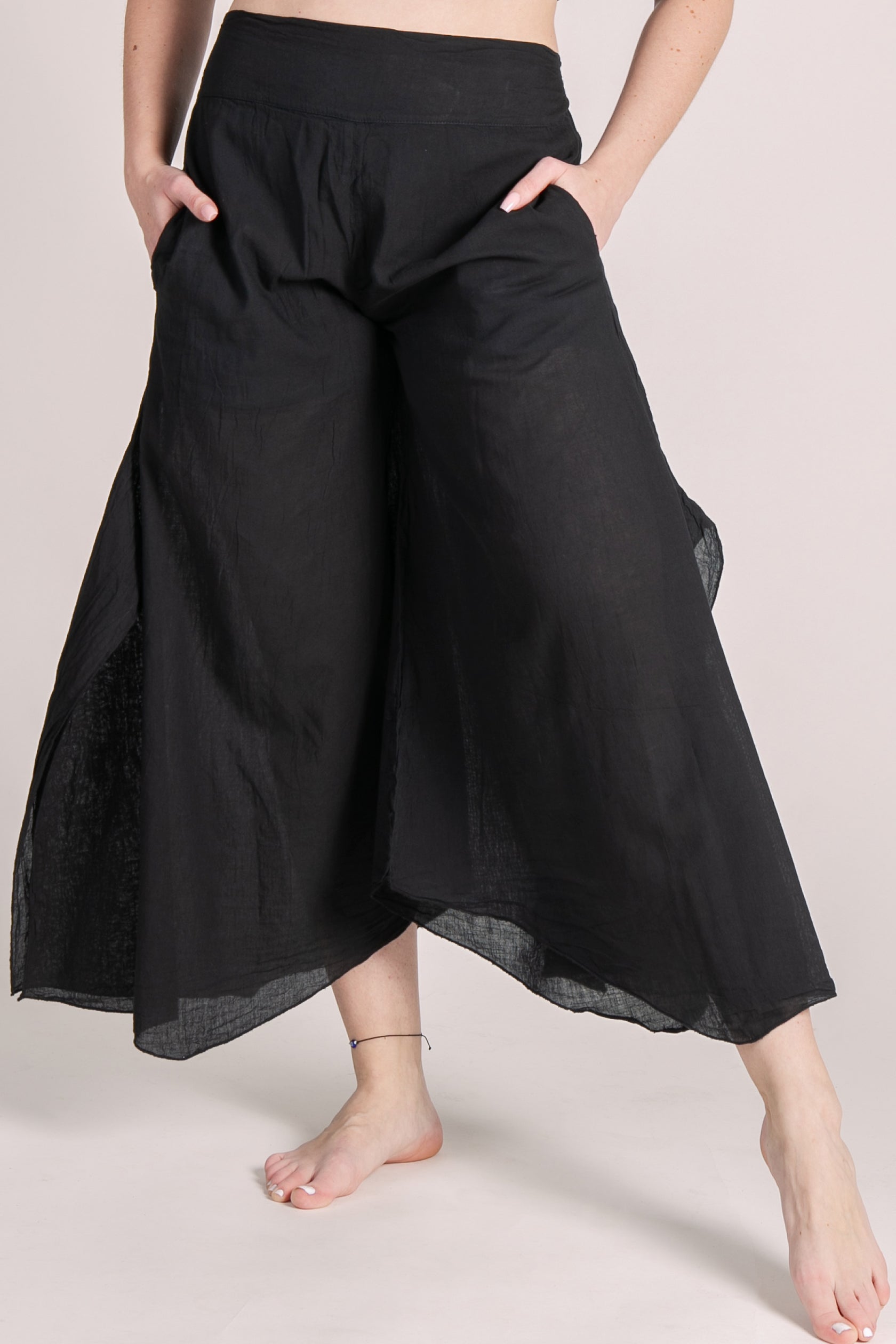 Breeze Black Cotton Artisan Palatsihousut