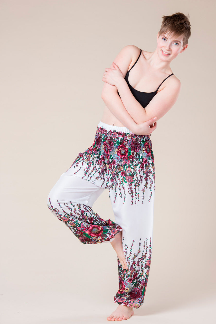 Floral White Artisan Haaremihousut