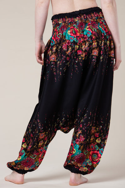 Floral Black Artisan Low Cut Haaremihousut